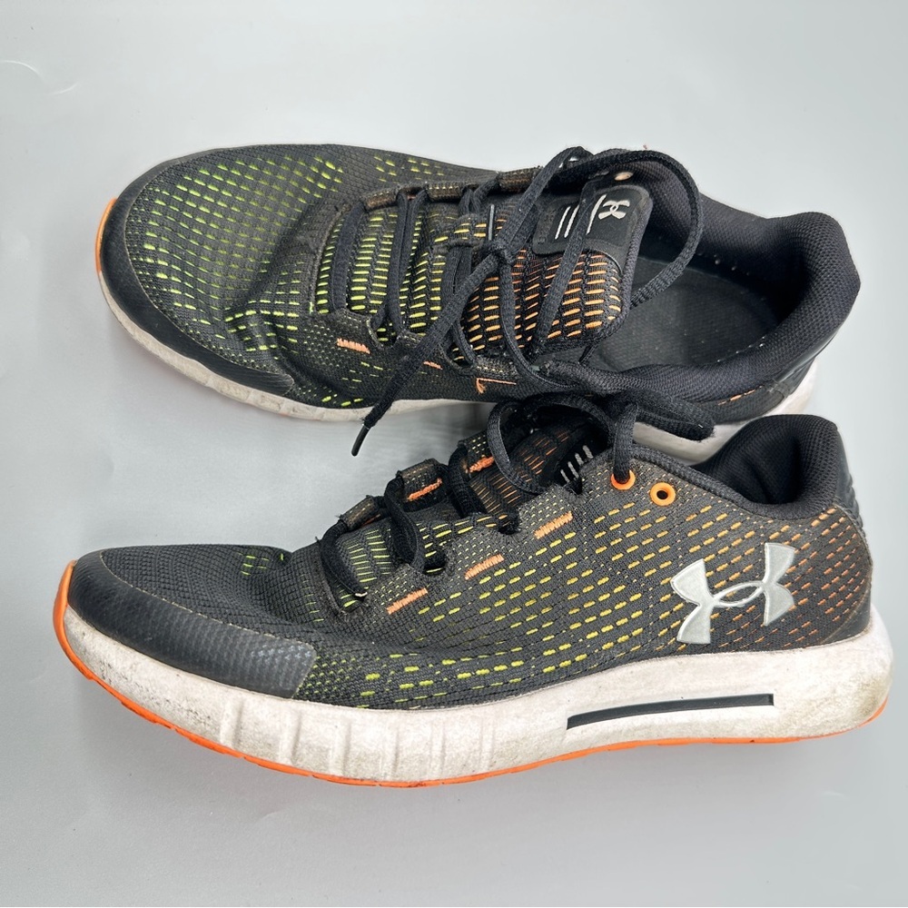 👉 Under Armour Black Running Shoes – Men’s Size 9 (3021232-001)